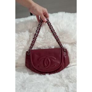 👜 Chanel Caviar Leather Shoulder Bag – Burgundy